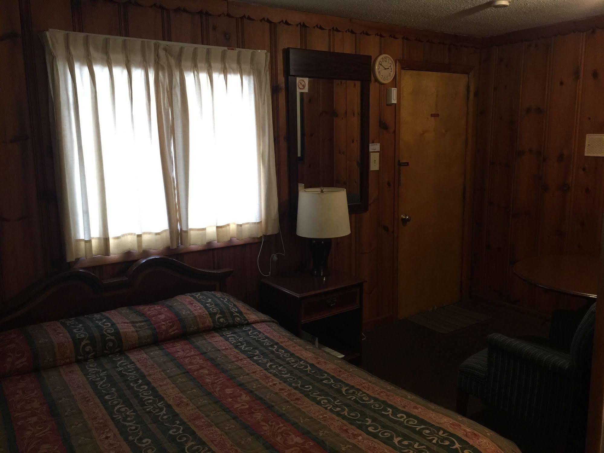 Falls Bed & Breakfast