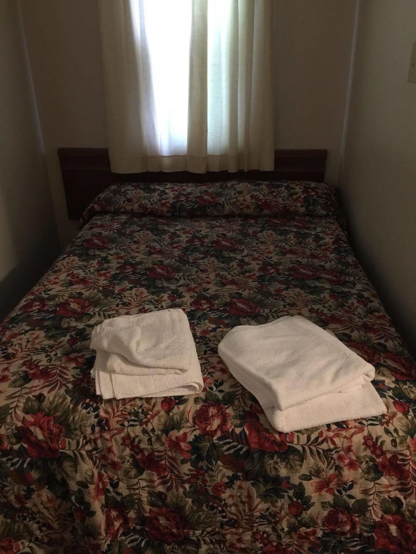 Falls Bed & Breakfast