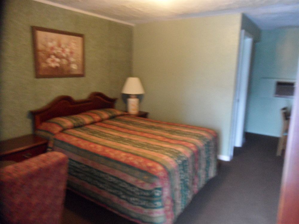 Falls Bed & Breakfast 2*